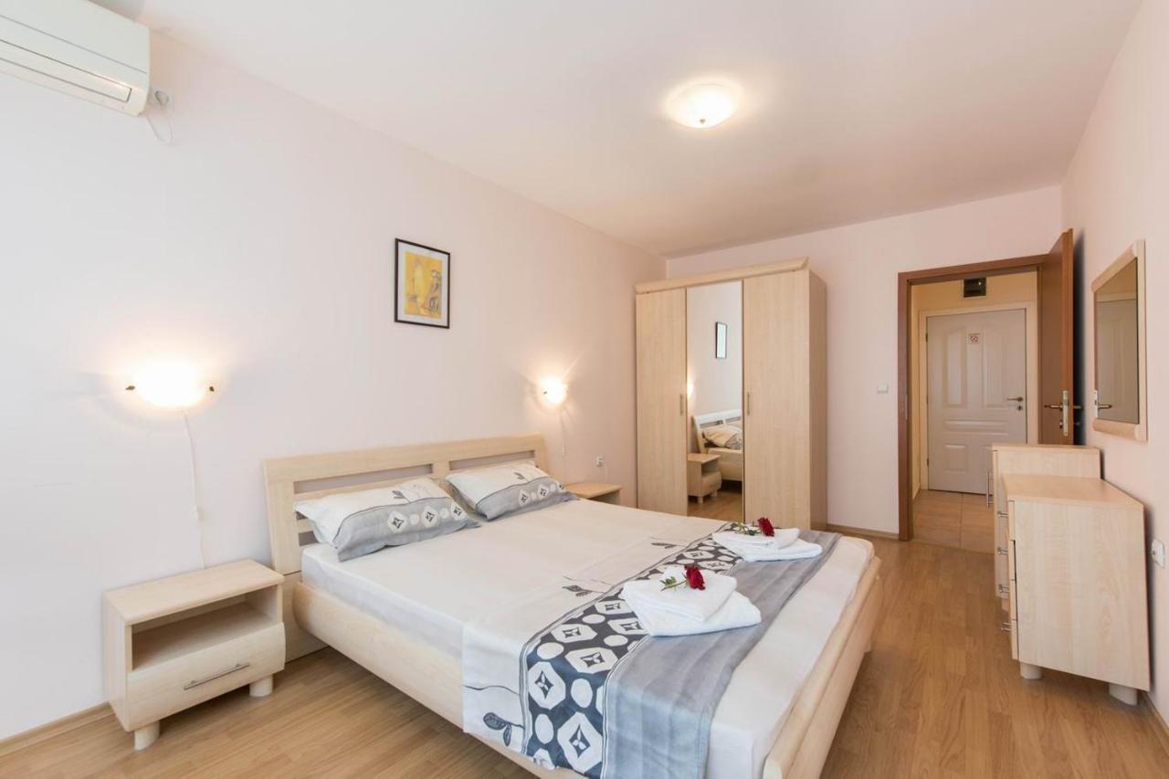 Gt Riviera Fort Beach Apartments Ράβντα Εξωτερικό φωτογραφία