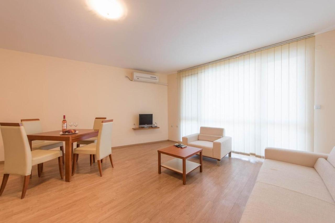 Gt Riviera Fort Beach Apartments Ράβντα Εξωτερικό φωτογραφία