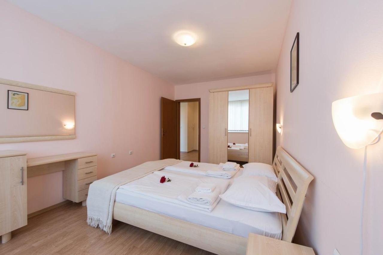 Gt Riviera Fort Beach Apartments Ράβντα Εξωτερικό φωτογραφία